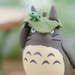 Maison Ghibli Kumukumu 3D Puzzle Big Totoro with leaf - My Neighbor Totoro