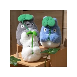 Maison Ghibli Nakayoshi Plush Small Totoro with leaf - My Neighbor Totoro