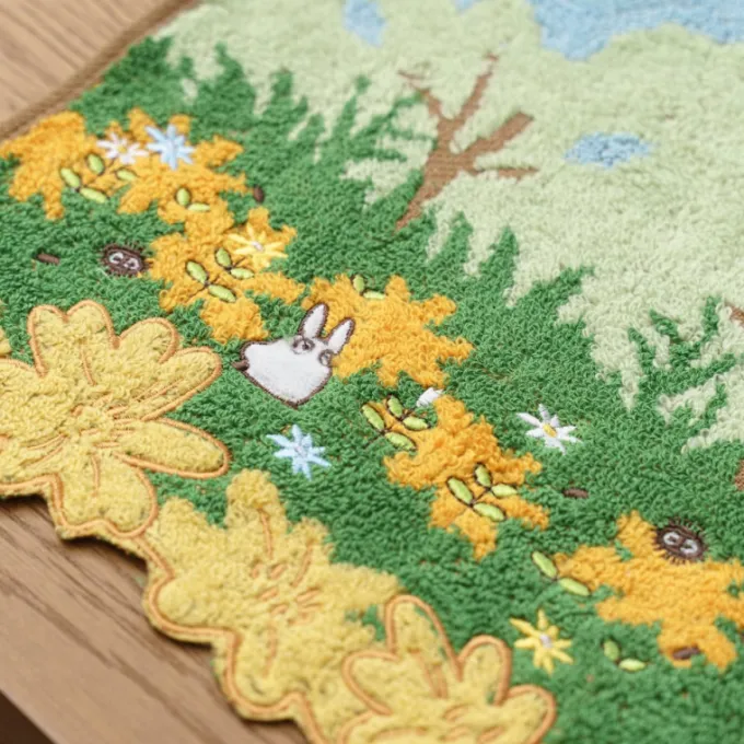 Maison Ghibli Towel Medium & Small Totoro racing 34x80 cm - My Neighbor Totoro